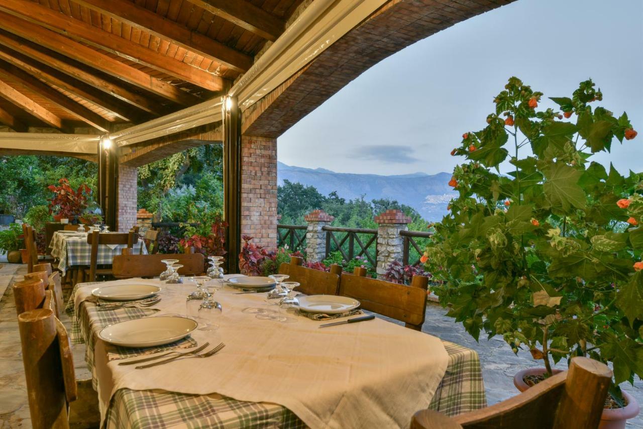 Agriturismo L'Antico Casolare Castelcivita Екстериор снимка